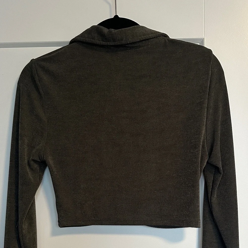 Olive Green Ruched Long Sleeve Top M - Picture 3 of 4